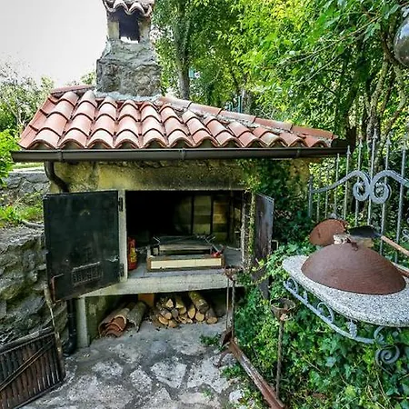 House Grgurincici * Roč